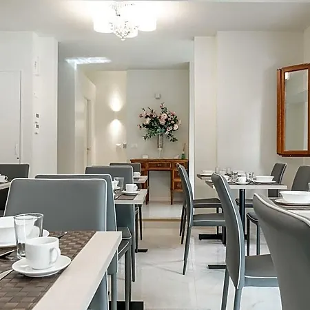 Grifoni Boutique מלון