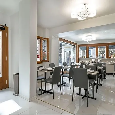 מלון Grifoni Boutique